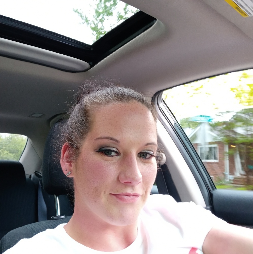 Meet your Posher, Whitney